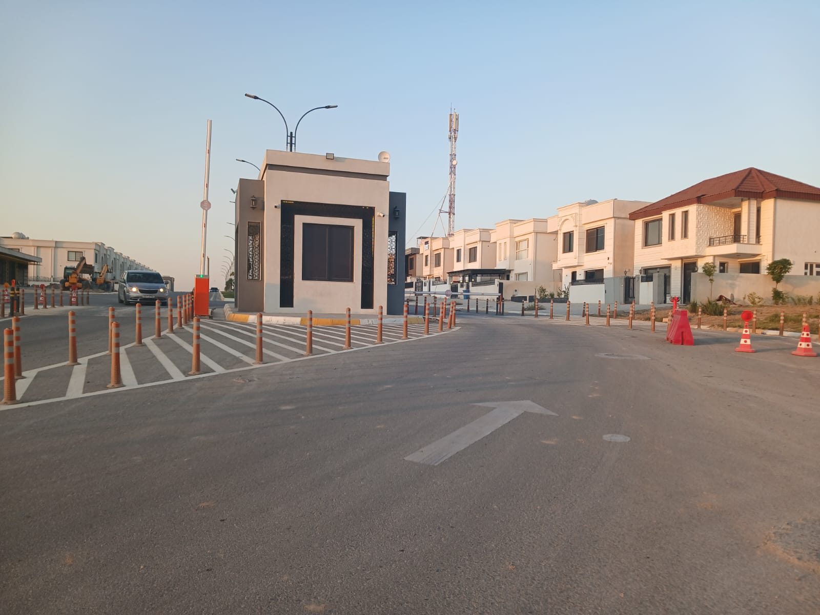 بوابة الدخول في مجمّع سوما سيتي، كركوك